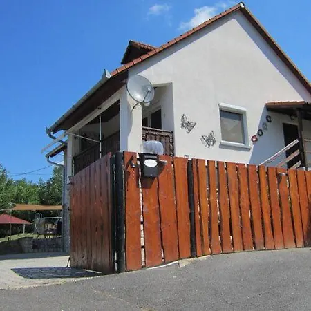 Сasa de vacaciones Belle Vue Cserszegtomaj
